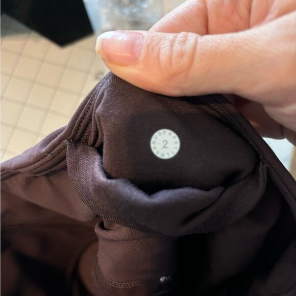 Lululemon Fresh In Mesh Leggings size 2 - Picture 9 of 9